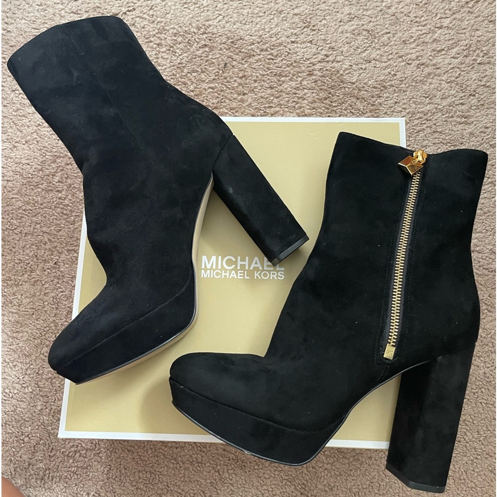 MK platform boots
